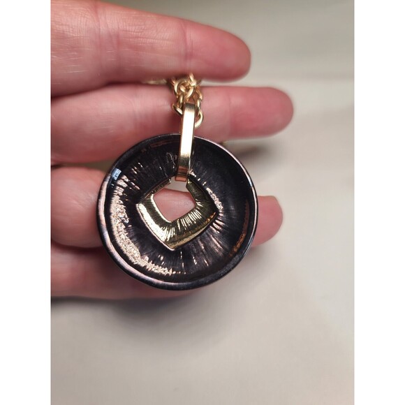 Vintage Liz Claiborne Gold Tone Necklace Deep Purple Pendant 20" - Picture 4 of 8